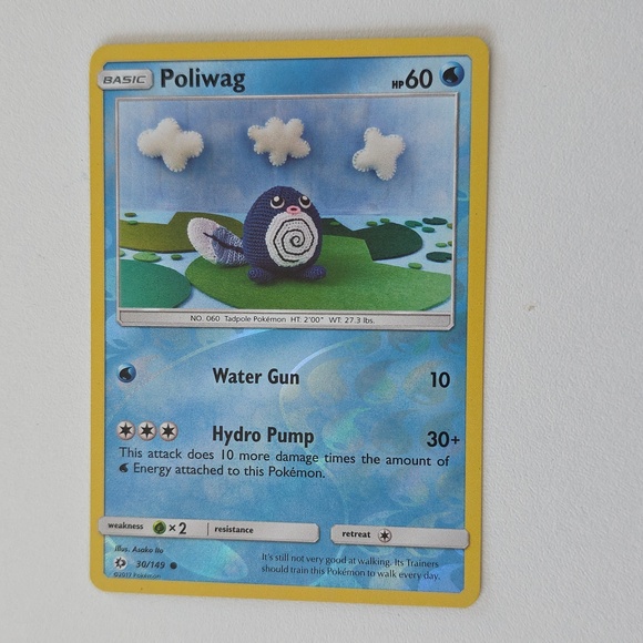 Pokemon Poliwag Trading Card - Blue and Yellow - Picture 2 of 3